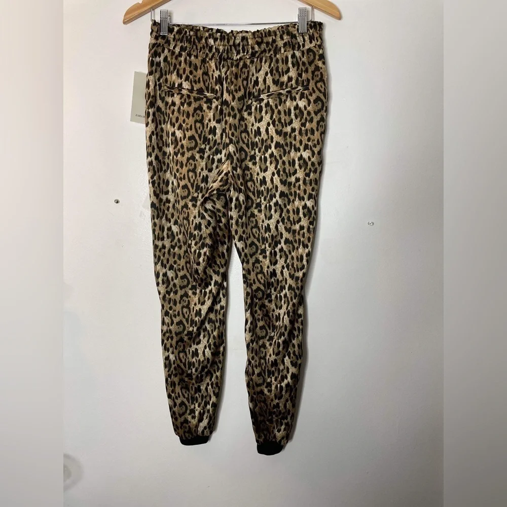 NWT, Zara cheetah jogger pants, size medium